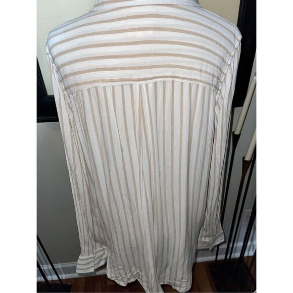 Thread & Supply - Atlantic Top - Size Large - Picture 8 of 9